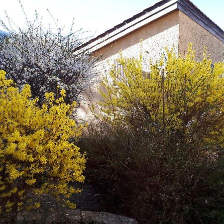 Vvf Drome Provence Hotell Montbrun-les-Bains Exteriör bild