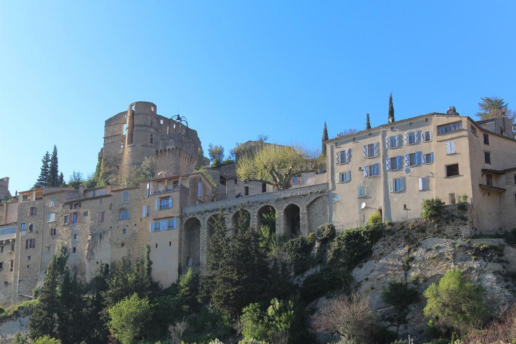 Vvf Drome Provence Hotell Montbrun-les-Bains Exteriör bild